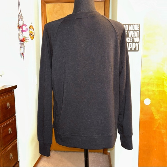 Philosophy black holiday sweatshirt “Feliz Navidad” colorful sequins size S - Picture 3 of 10